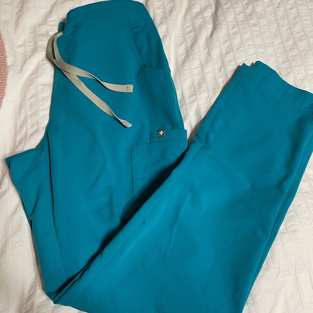 Figs size small